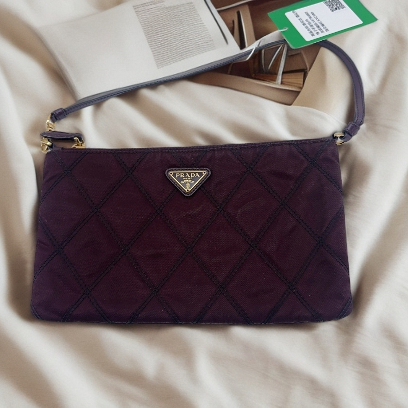 95新 Prada/普拉达  酒红色格子手提包 1679 5882 