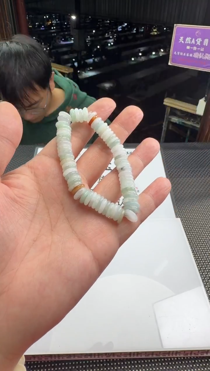 未镶嵌定制翡翠星?--011776