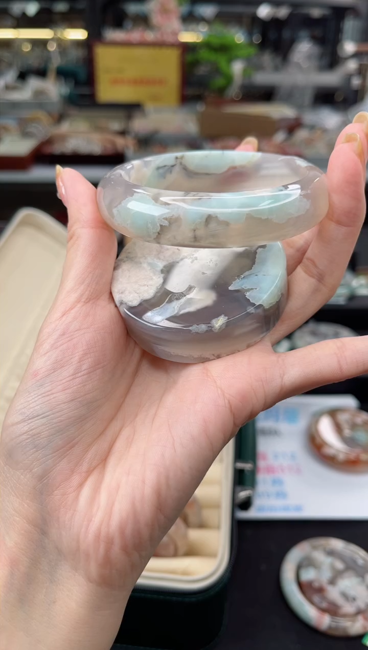 【闪购商品】石英质玉手镯未镶嵌61圈口（赠品镯心）6444088