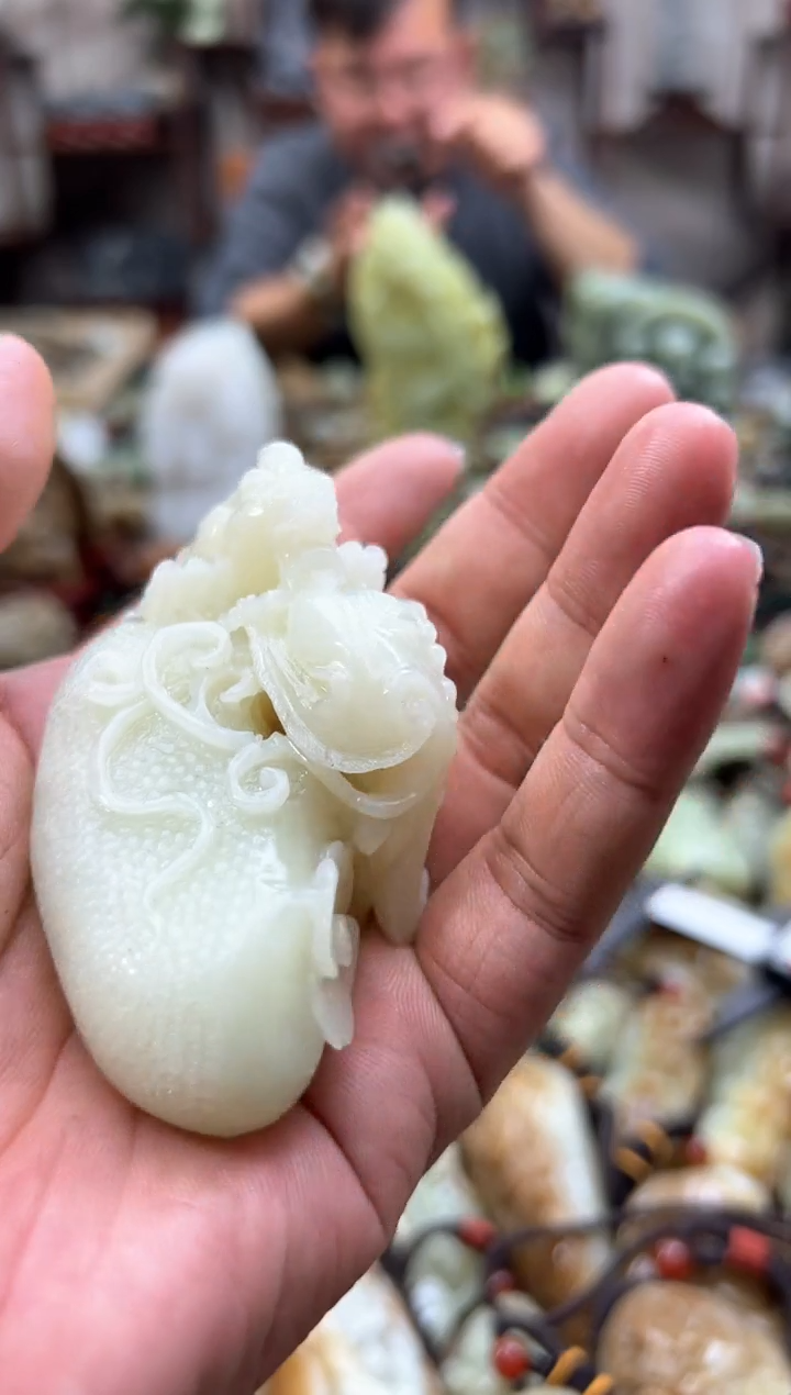 和田玉未镶嵌把件1