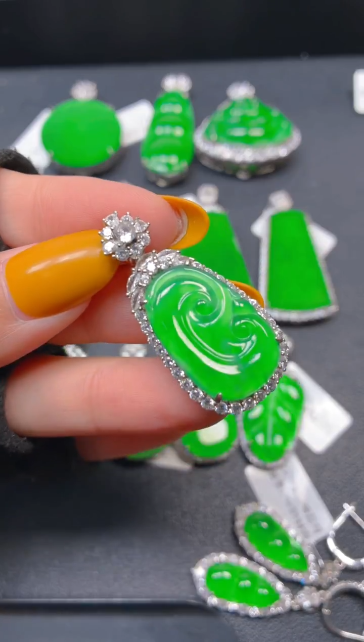 吊坠(不含链)银S925镶嵌翡翠1