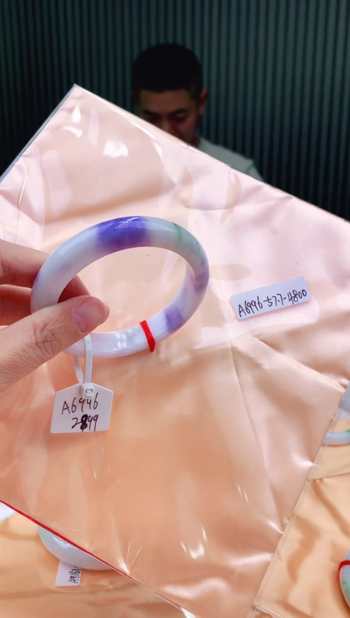 未镶嵌手镯翡翠57