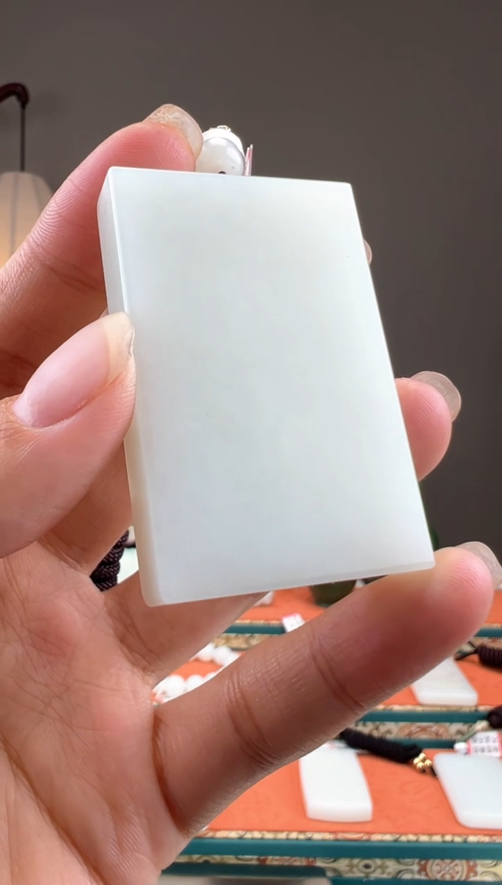 【闪购商品】和田玉颈饰未镶嵌1