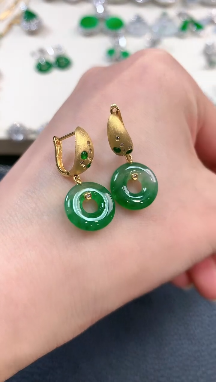 【闪购商品】翡翠耳饰18K金镶嵌n91