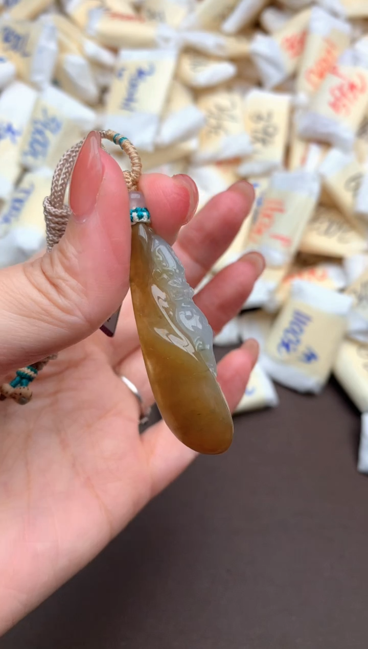 【闪购商品】翡翠挂件未镶嵌一