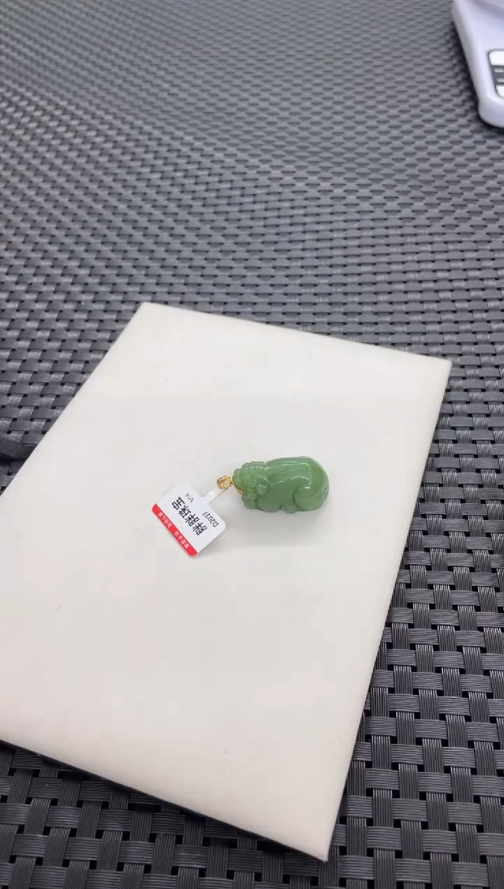 【闪购商品】和田玉貔貅18K金镶嵌（多样性发一件）D2037