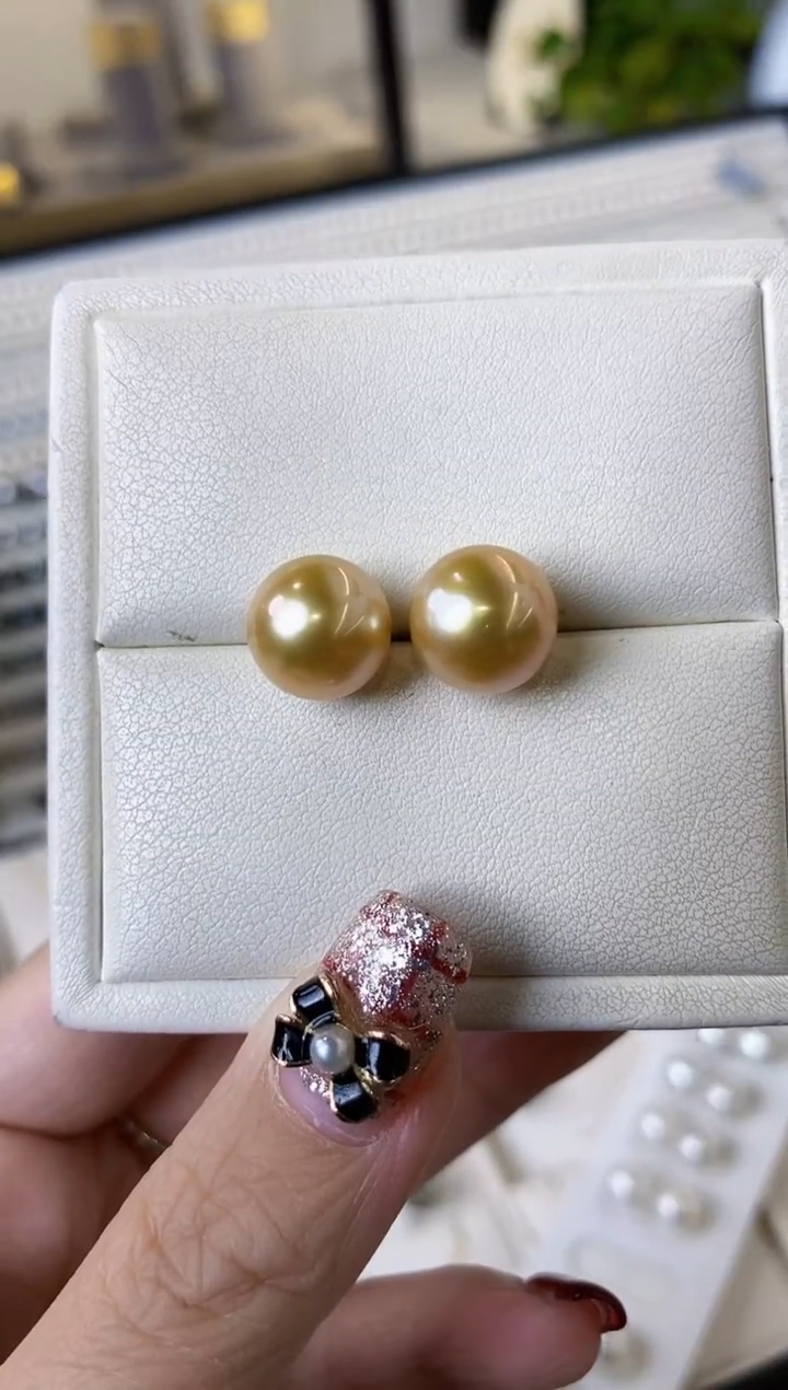 【闪购商品】海水珍珠耳饰18K金镶嵌11-12南洋金珍珠耳饰