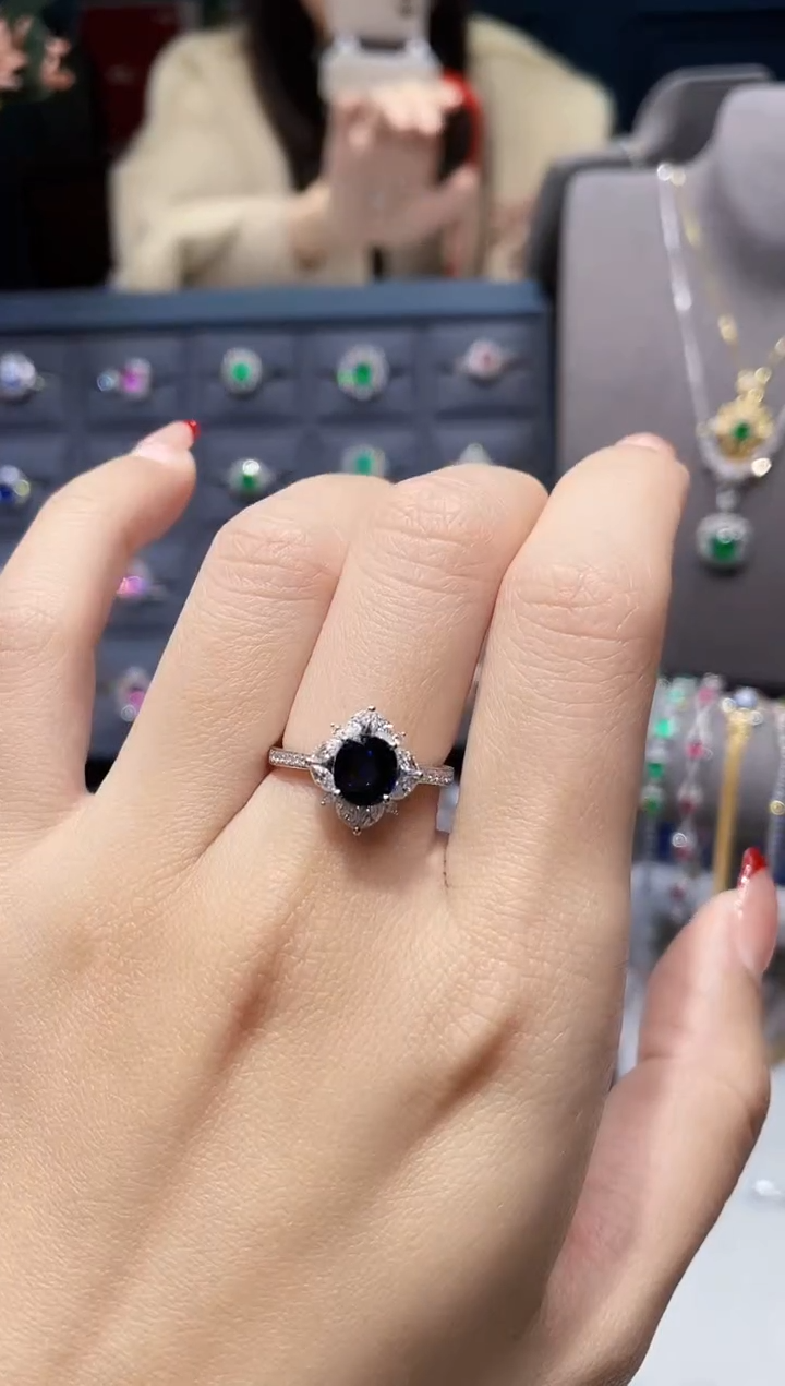 【闪购商品】蓝宝石戒指18K金镶嵌1.62克拉