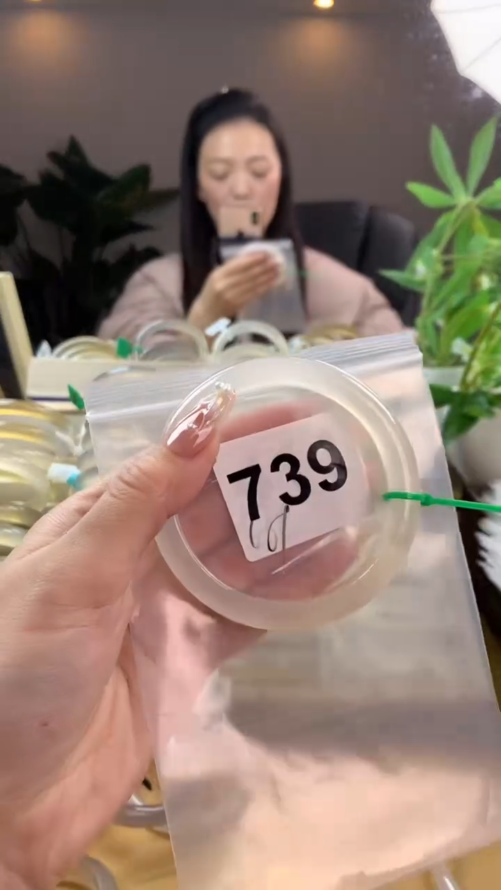 【闪购商品】玛瑙/玉髓手镯未镶嵌739
