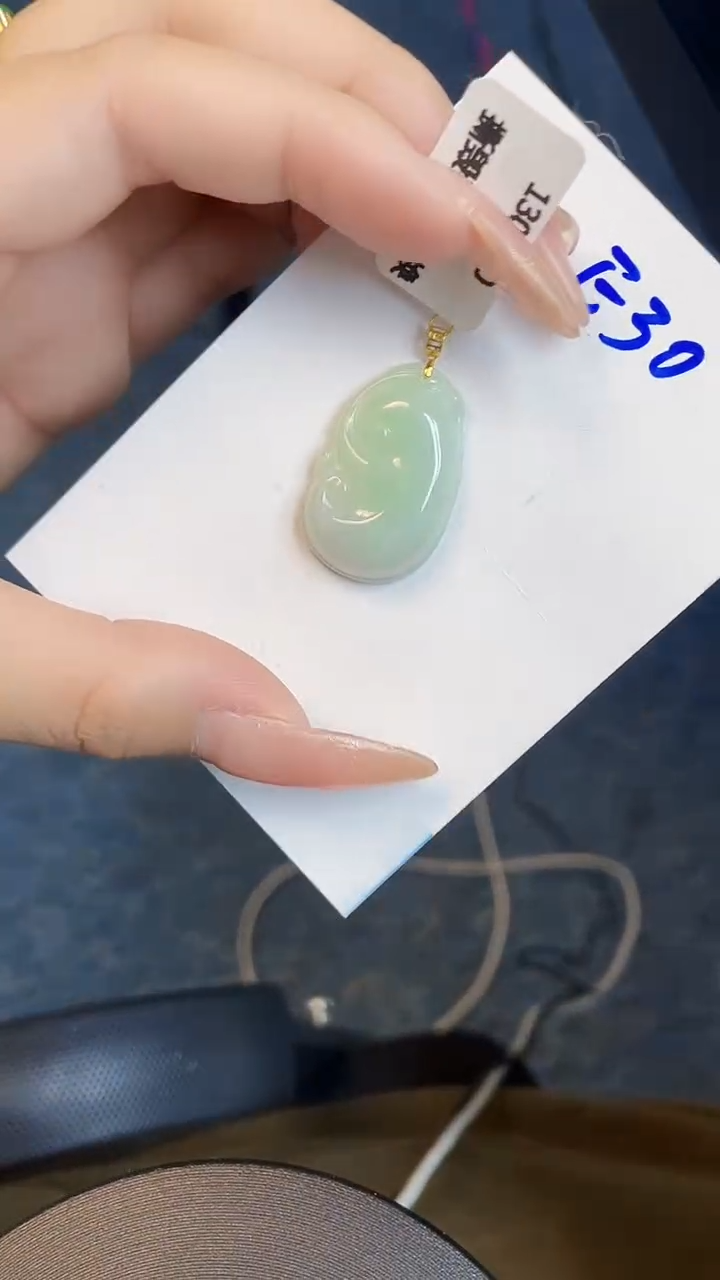 【闪购商品】翡翠颈饰18K金镶嵌00000000