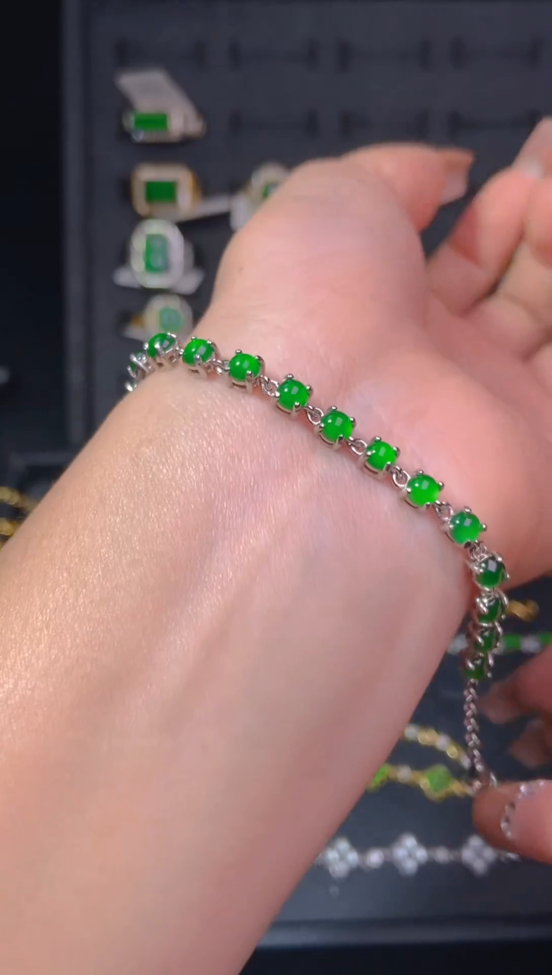 【闪购商品】翡翠手链未镶嵌天然翡翠A货130