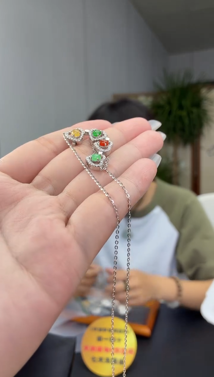 颈饰银S925镶嵌翡翠1111111