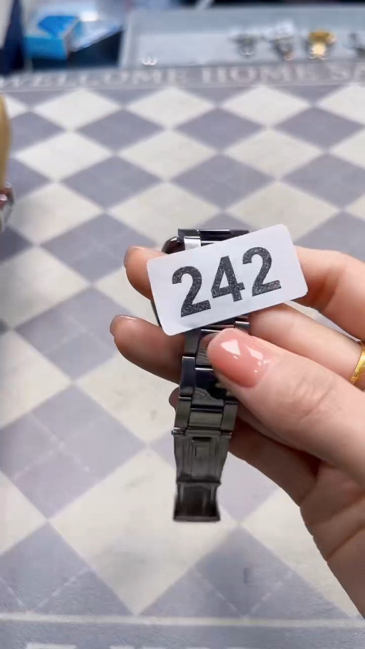 非金属无如图所示时尚饰品