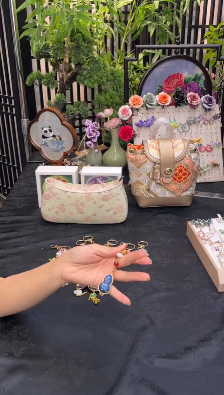 织绣C***苏非遗苏绣手工饰品
