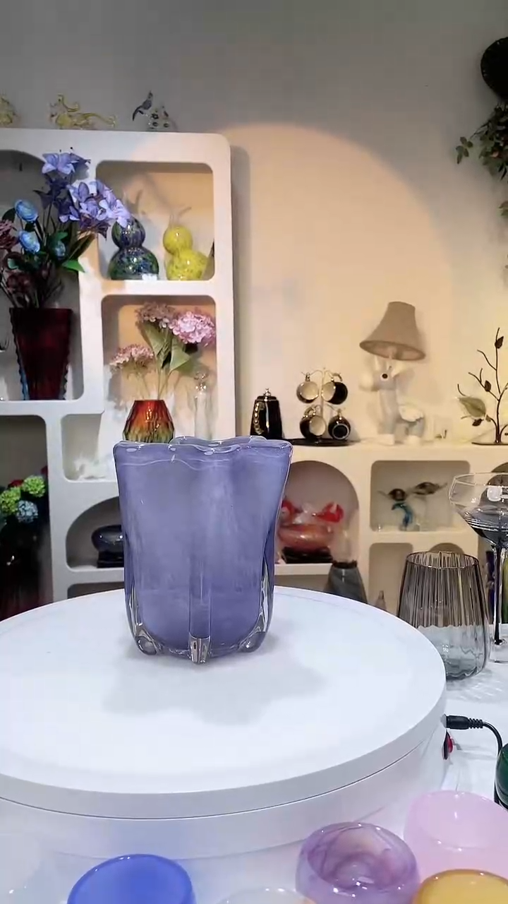 【闪购商品】琉璃高17口径10紫白菜花瓶