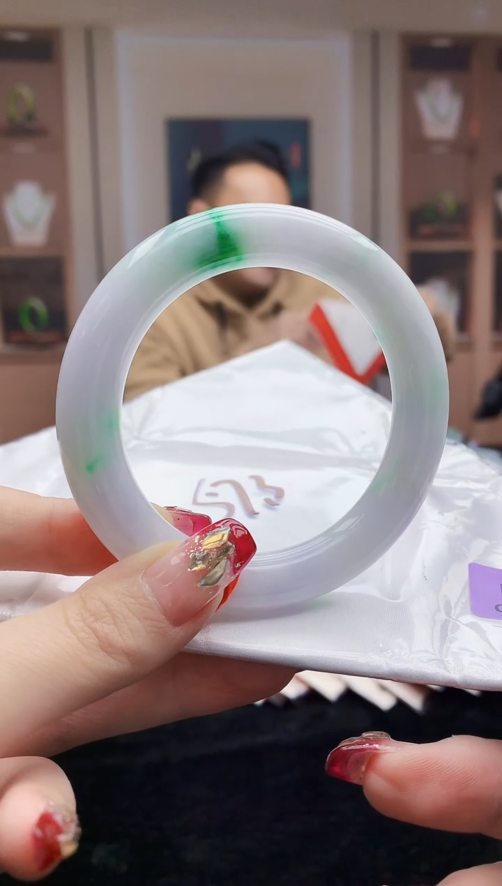 【闪购商品】翡翠手镯未镶嵌    H85-45