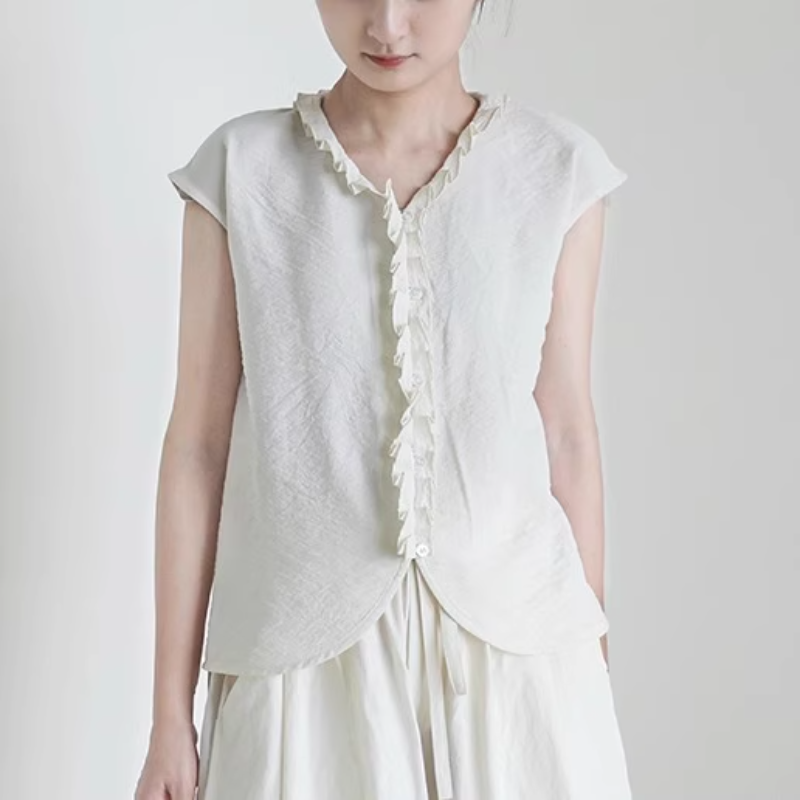 尘染白色v领衬衫女2025夏新款桑蚕丝木耳边小飞袖干丝设计感上衣