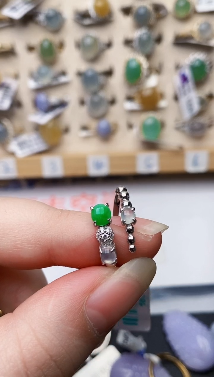 颈饰银S925镶嵌翡翠?****熊6763