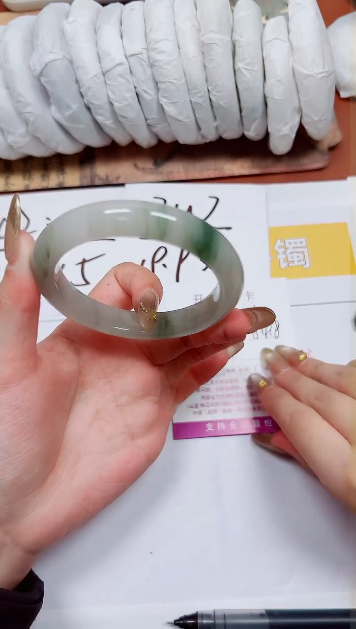 【闪购商品】石英质玉手镯未镶嵌K360-54.8