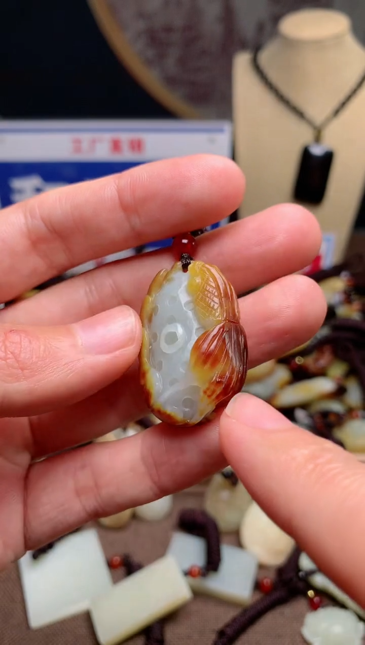 【闪购商品】和田玉颈饰未镶嵌1