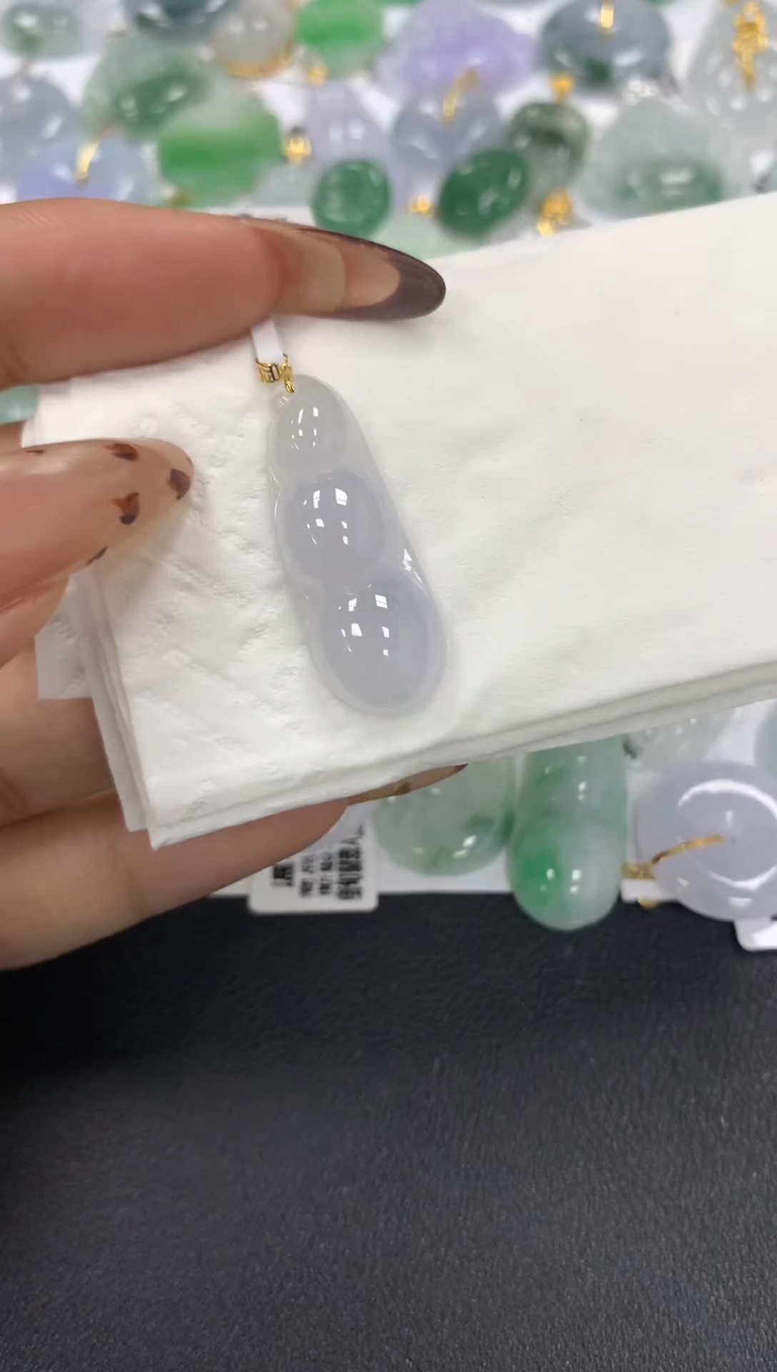 颈饰18K金镶嵌翡翠a货假一赔三支持复检百元上9元证书费自理