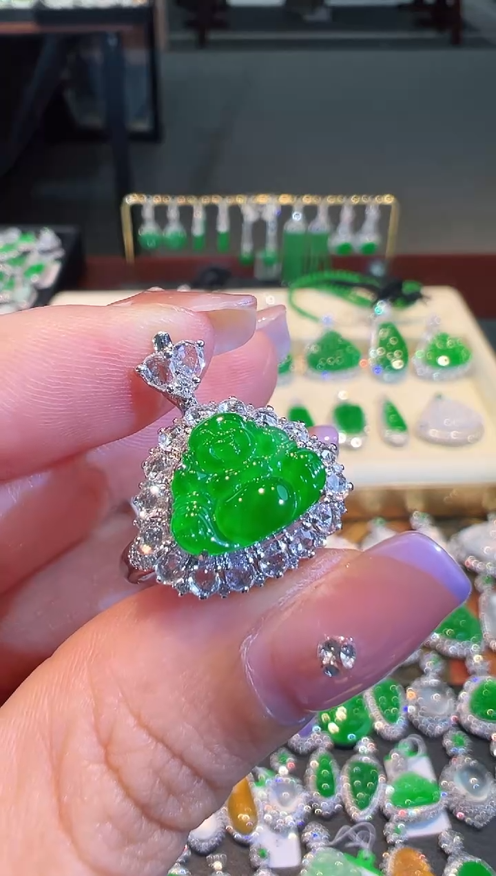 【闪购商品】翡翠吊坠(不含链)18K金镶嵌两用款