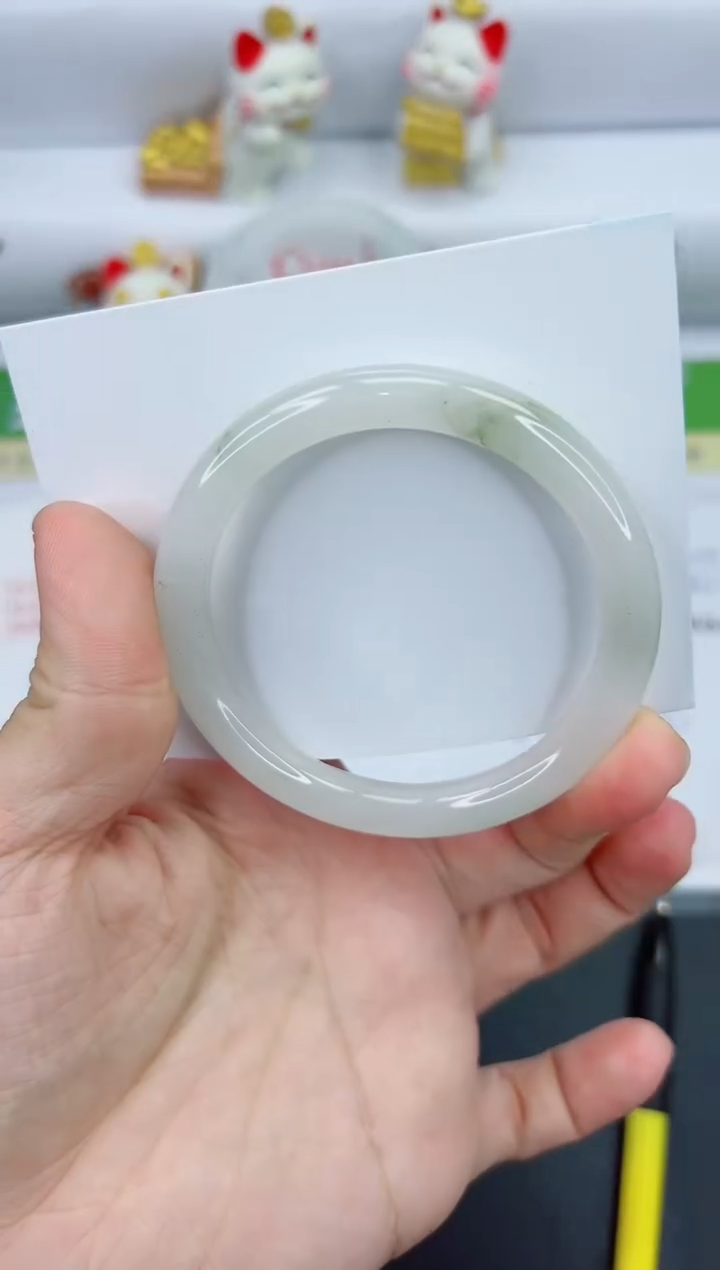 【闪购商品】石英质玉手镯未镶嵌589-55