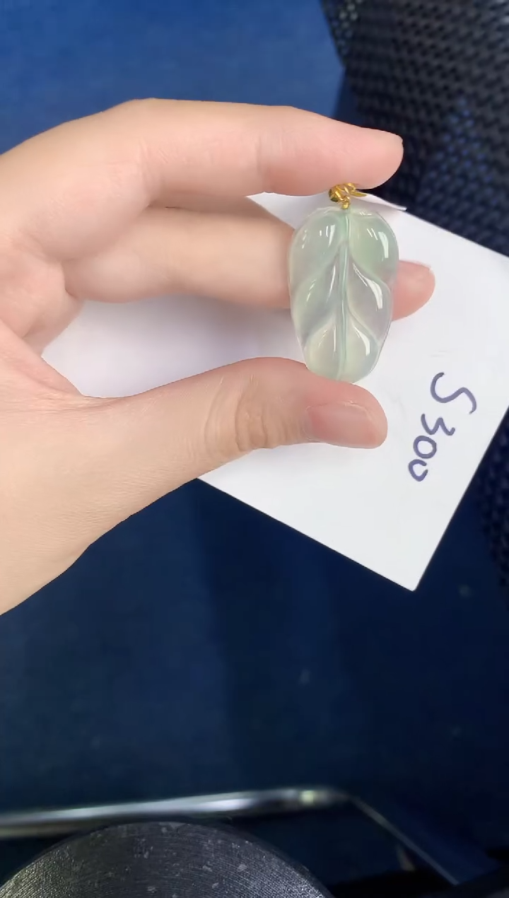 【闪购商品】翡翠颈饰18K金镶嵌000000000