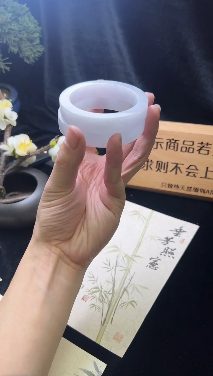 未镶嵌手镯定制翡翠手镯多样性发一件