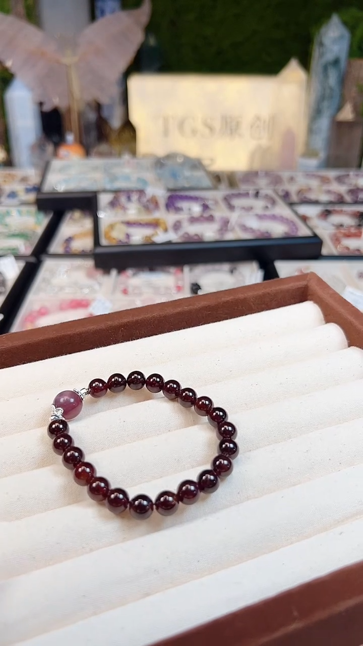 【闪购商品】石榴石手链未镶嵌10a TGS原创设计 T160