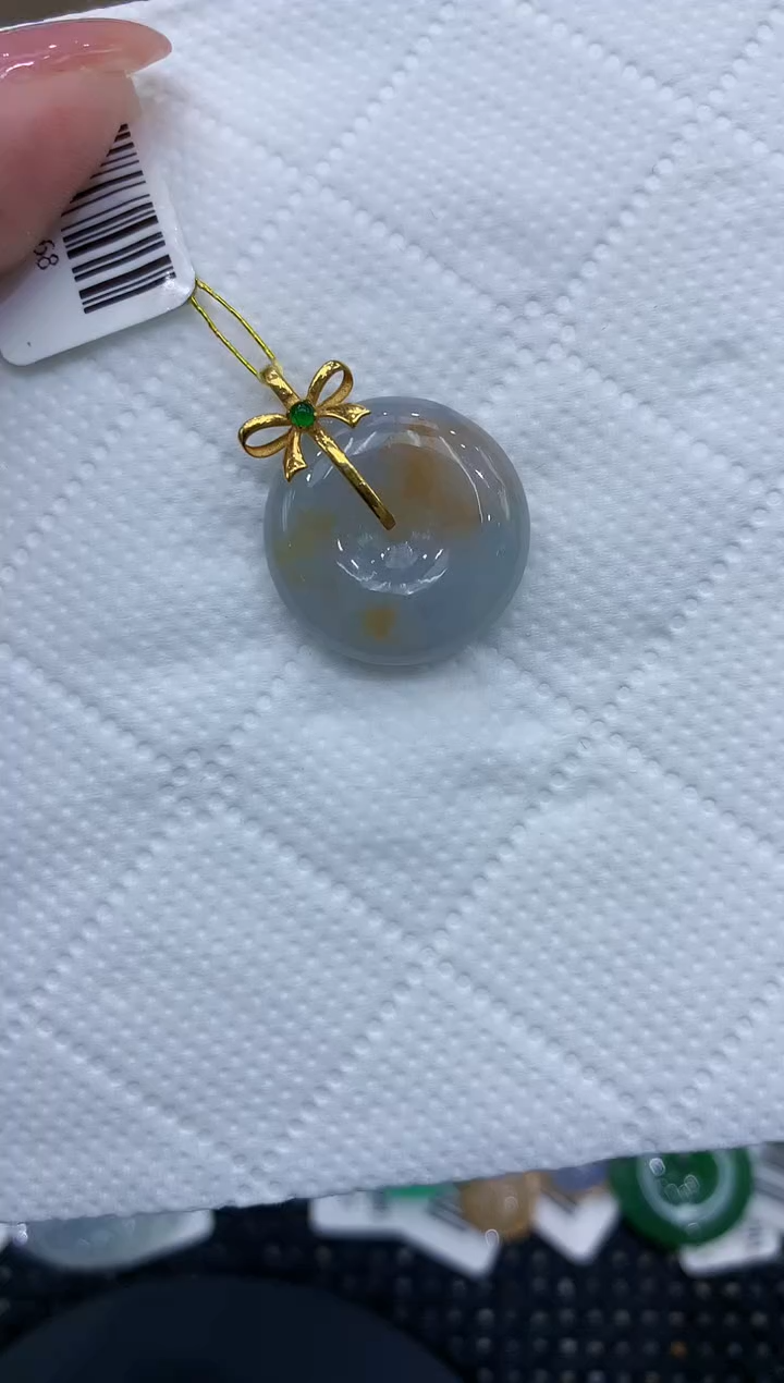 翡翠18K金镶嵌颈饰111111111111