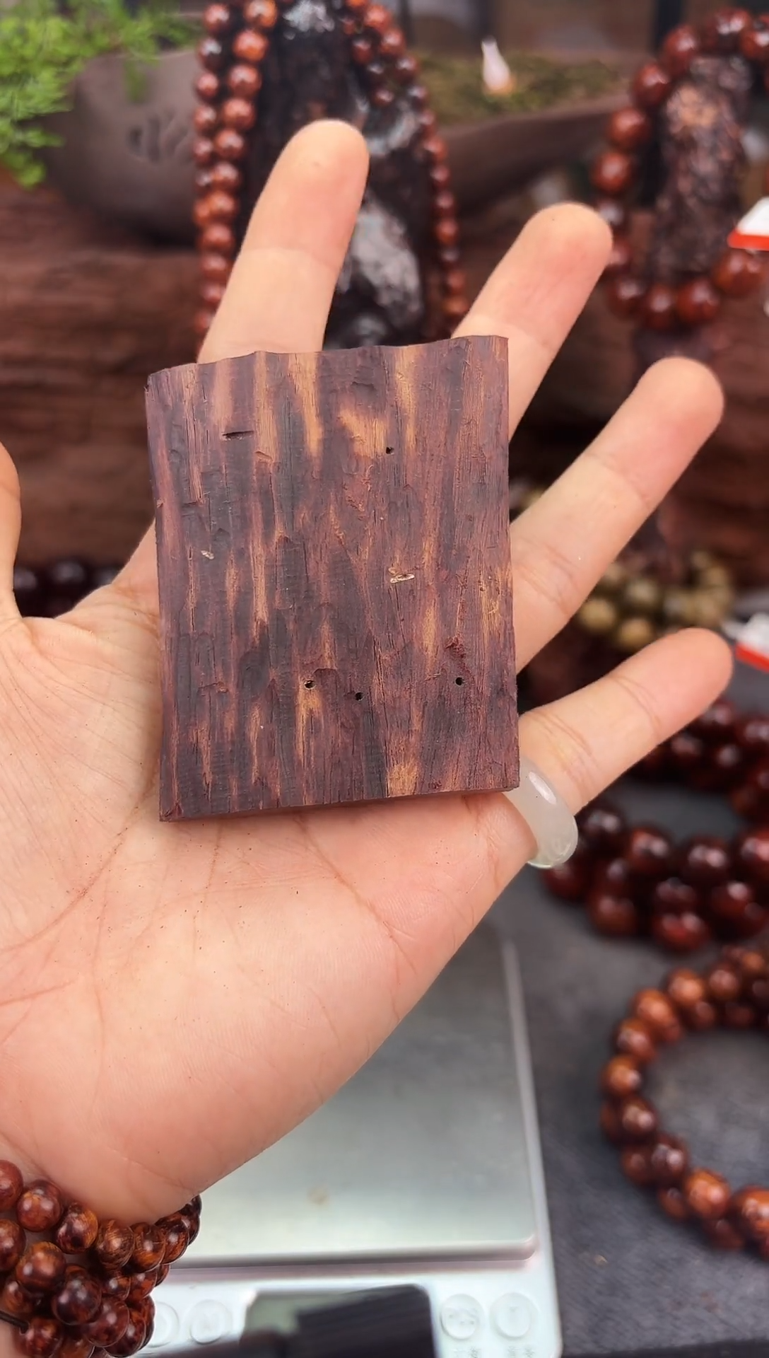 降真香海南红降花梨公原料随形手把件27g牌子料