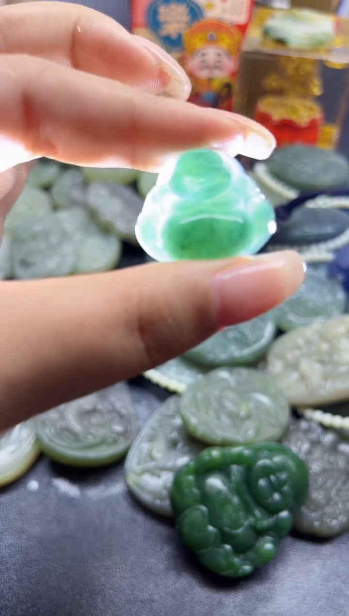 【闪购商品】翡翠颈饰未镶嵌翡翠