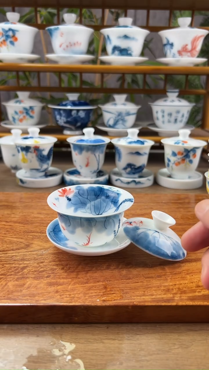 【闪购商品】微瑕线条莲80ml內绘盖碗