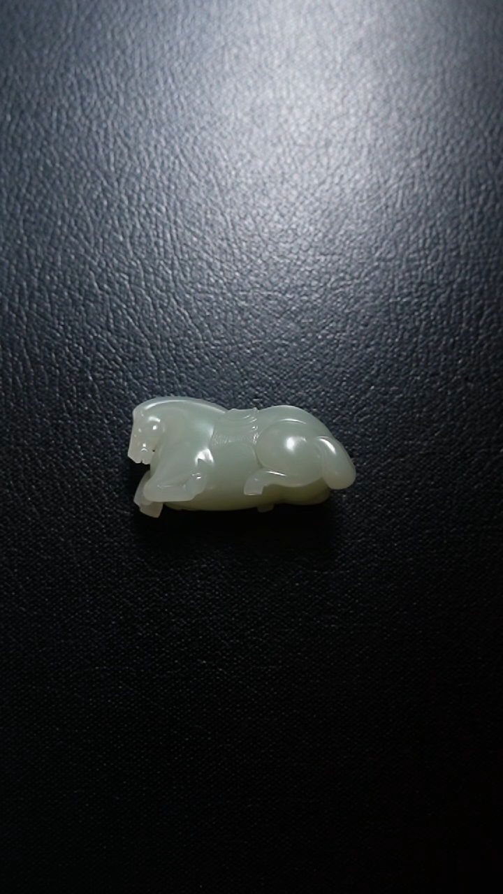 颈饰未镶嵌和田玉唐马手把件