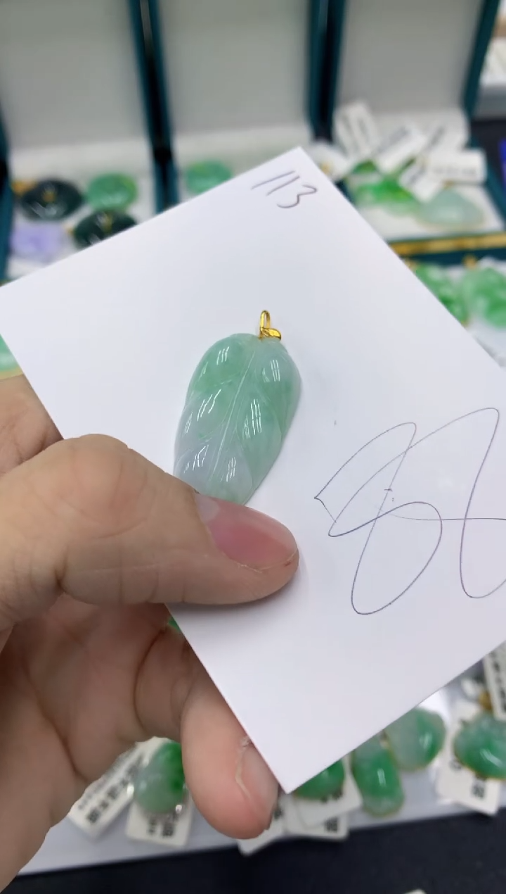 【闪购商品】翡翠颈饰18K金镶嵌11111111111
