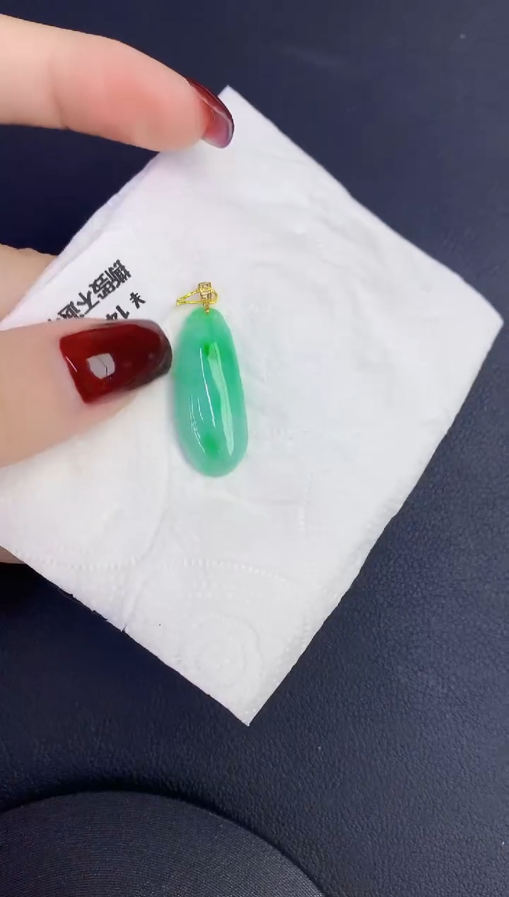 颈饰18K金镶嵌翡翠缅甸天然翡翠a货