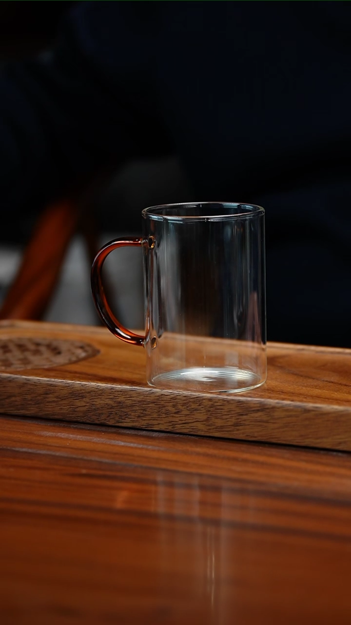 【闪购商品】个人绿茶杯唬迫色300毫升