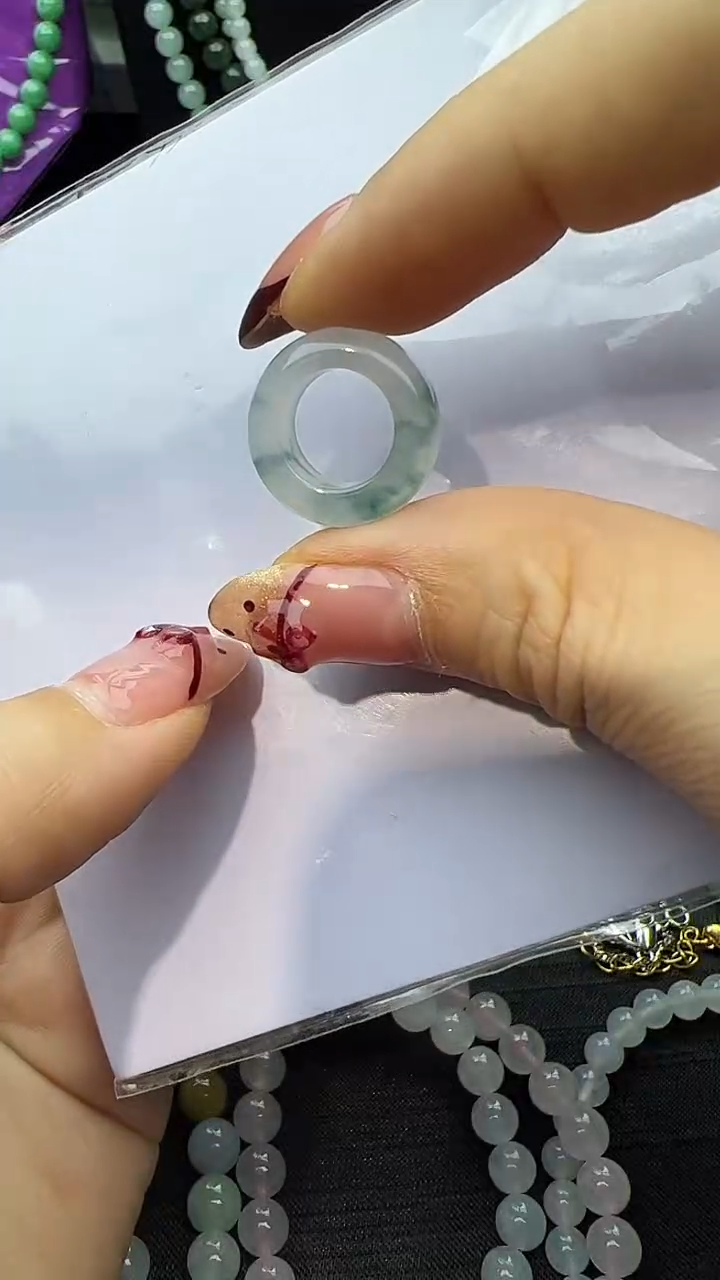 颈饰未镶嵌翡翠大*甜甜圈