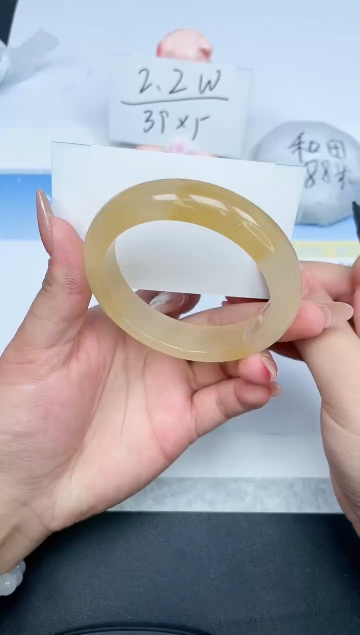 【闪购商品】石英质玉手镯未镶嵌295-58.8