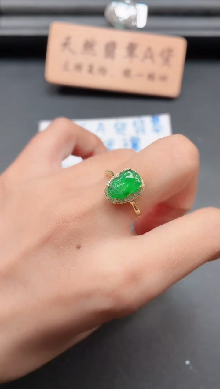 银S925镶嵌戒指翡翠1