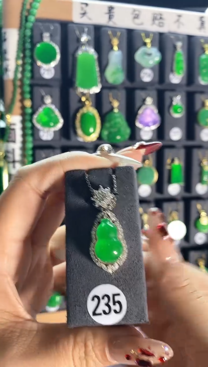 【闪购商品】翡翠耳饰银S925镶嵌235..