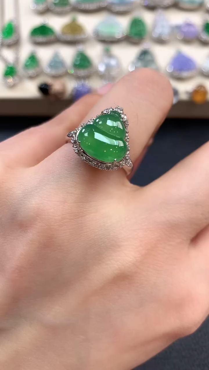 【闪购商品】翡翠戒指18K金镶嵌b95       