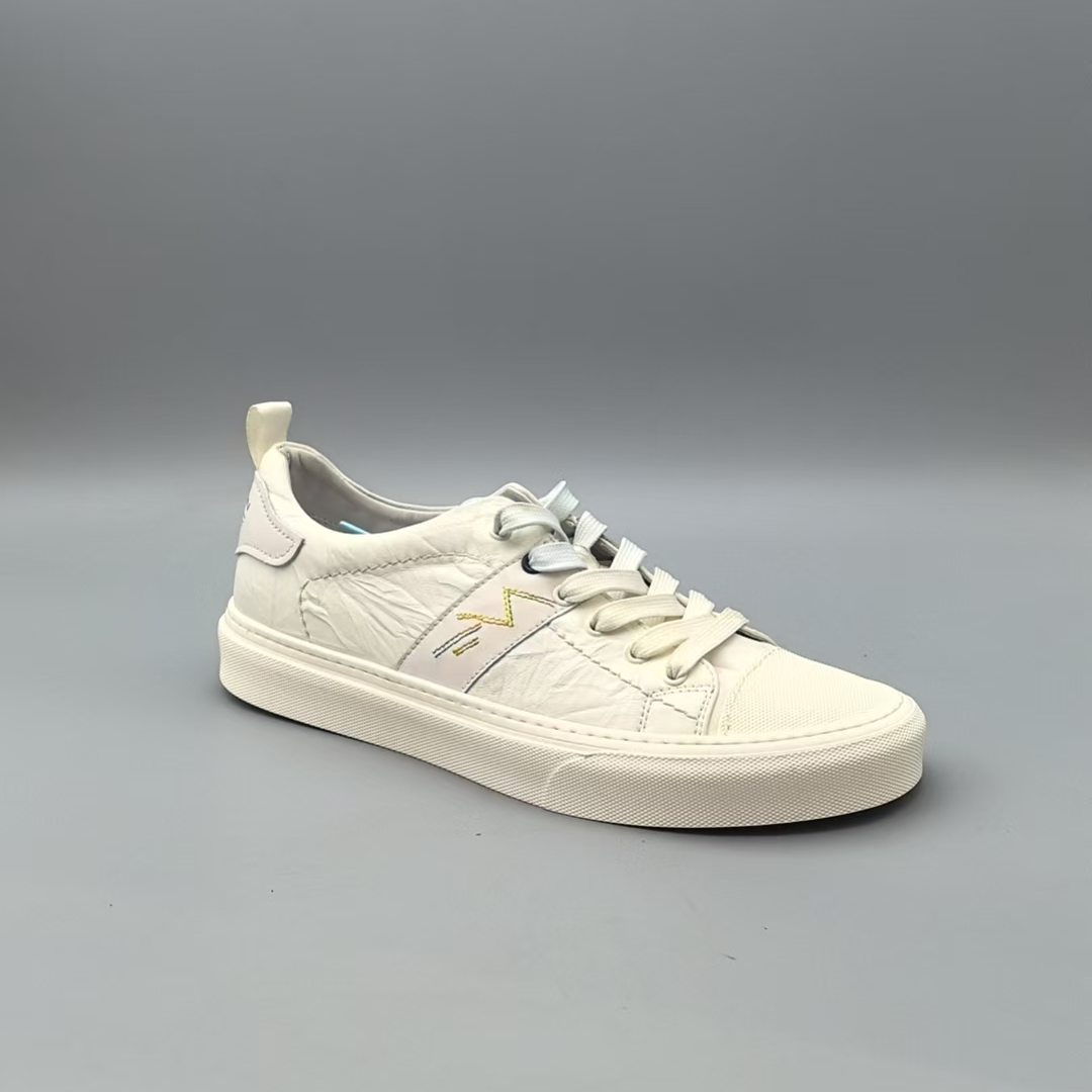 （孤品微瑕介意勿拍）新款轻质厚底系带男士皮鞋休闲鞋 625