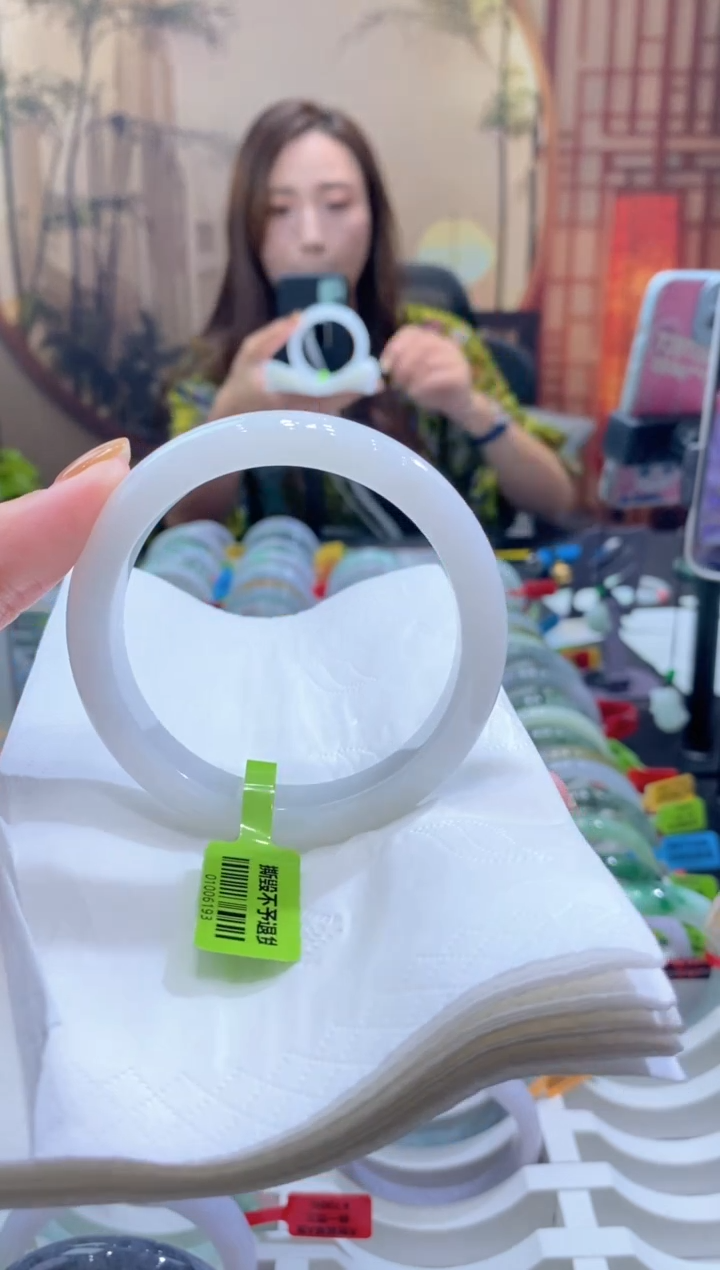 未镶嵌手镯翡翠000071499