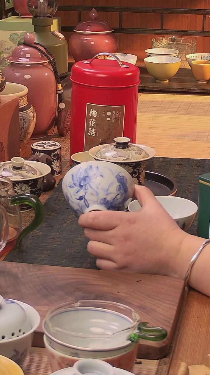 【闪购商品】造繁质器青花手绘荷花鸡心杯90ml 