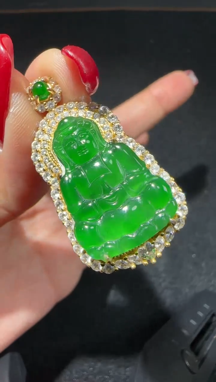 【闪购商品】翡翠吊坠(赠链)未镶嵌多样性发货拍一发一