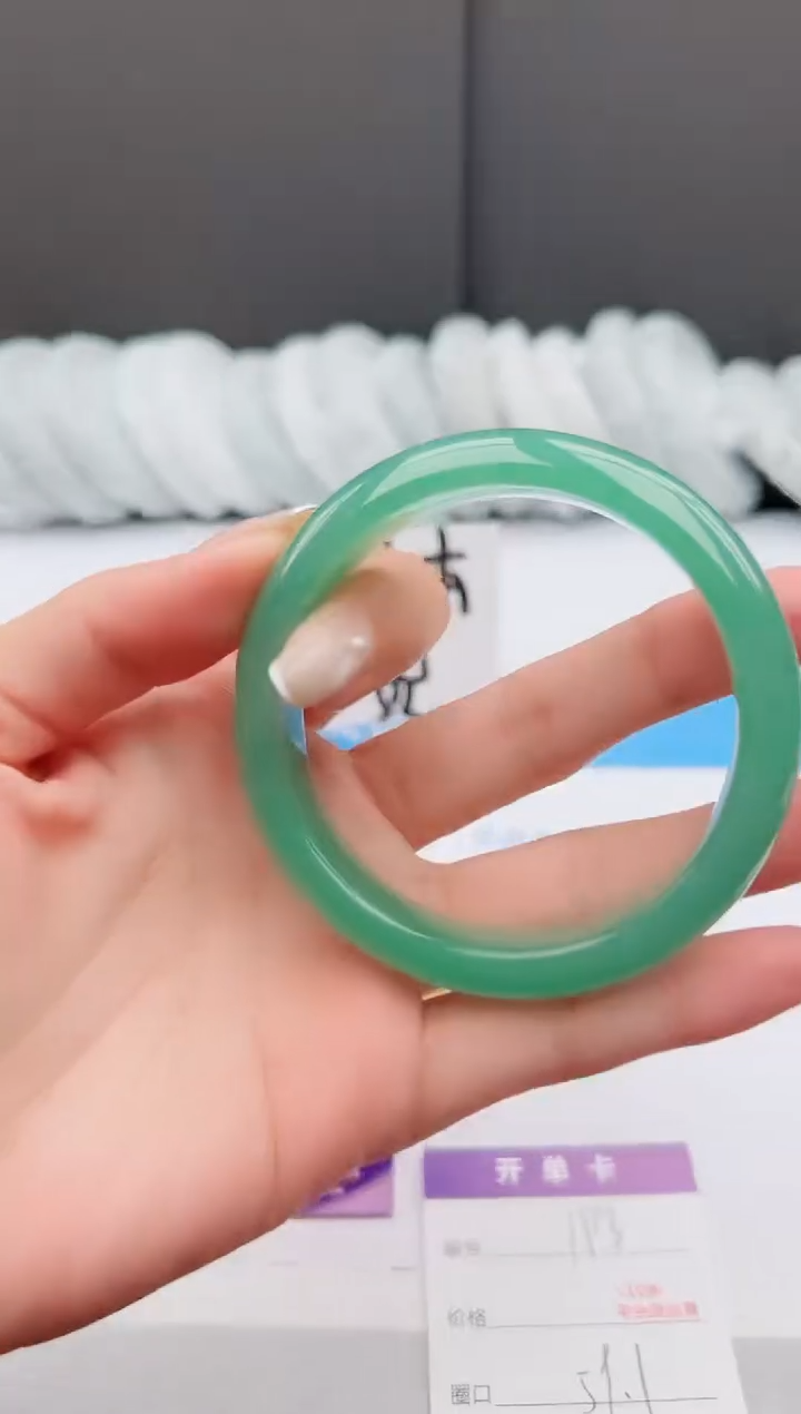 【闪购商品】石英质玉手镯未镶嵌j193-DC59.1