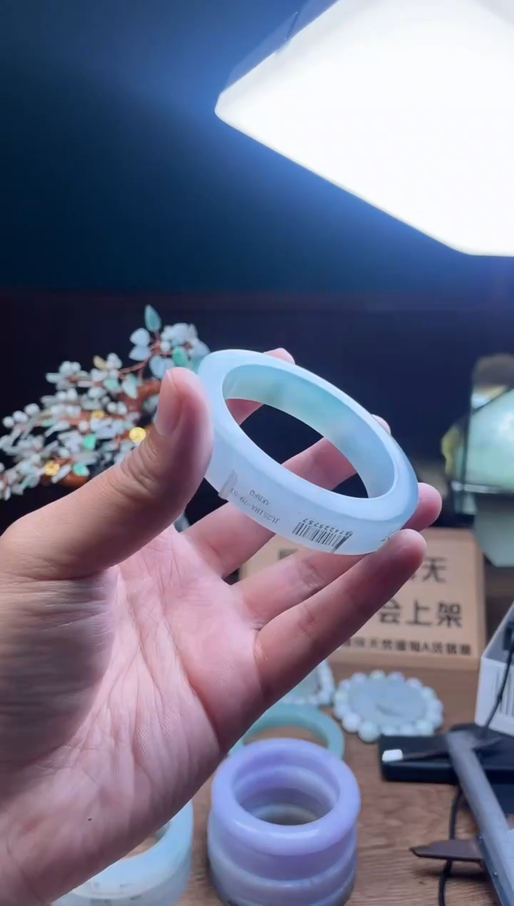 【闪购商品】定制翡翠手镯未镶嵌定制