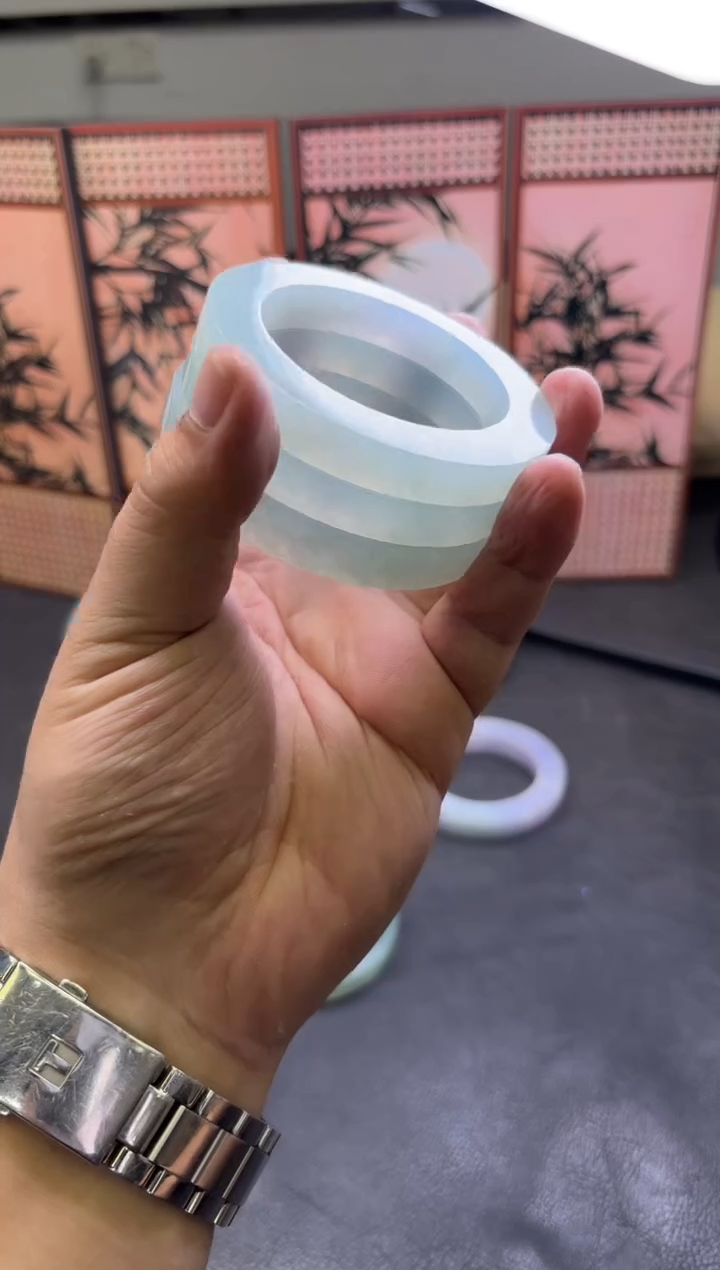 未镶嵌手镯定制翡翠靖*貽多样性